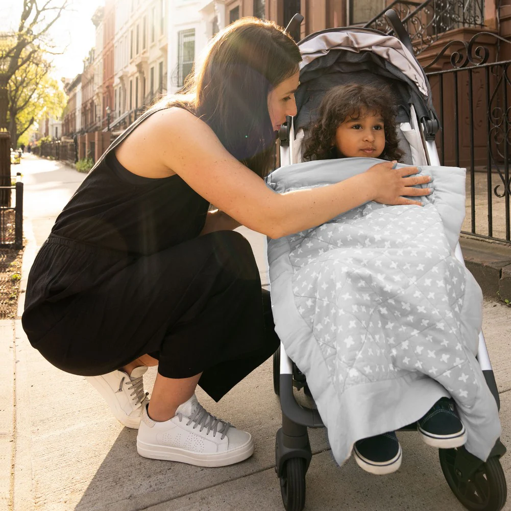 Aden+Anais On-The-Go Cotton Weighted Blanket - Grey Cross-Hatch - Image 8