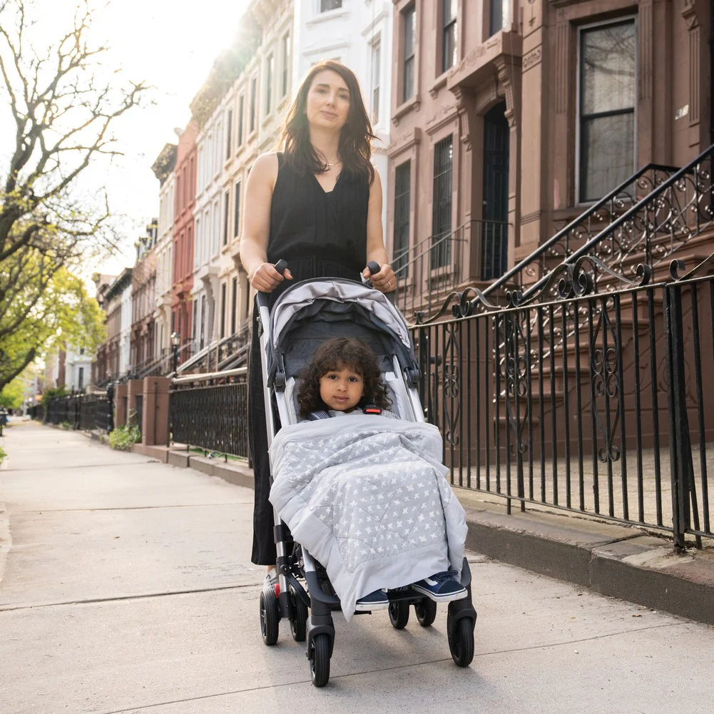 Aden+Anais On-The-Go Cotton Weighted Blanket - Grey Cross-Hatch - Image 9