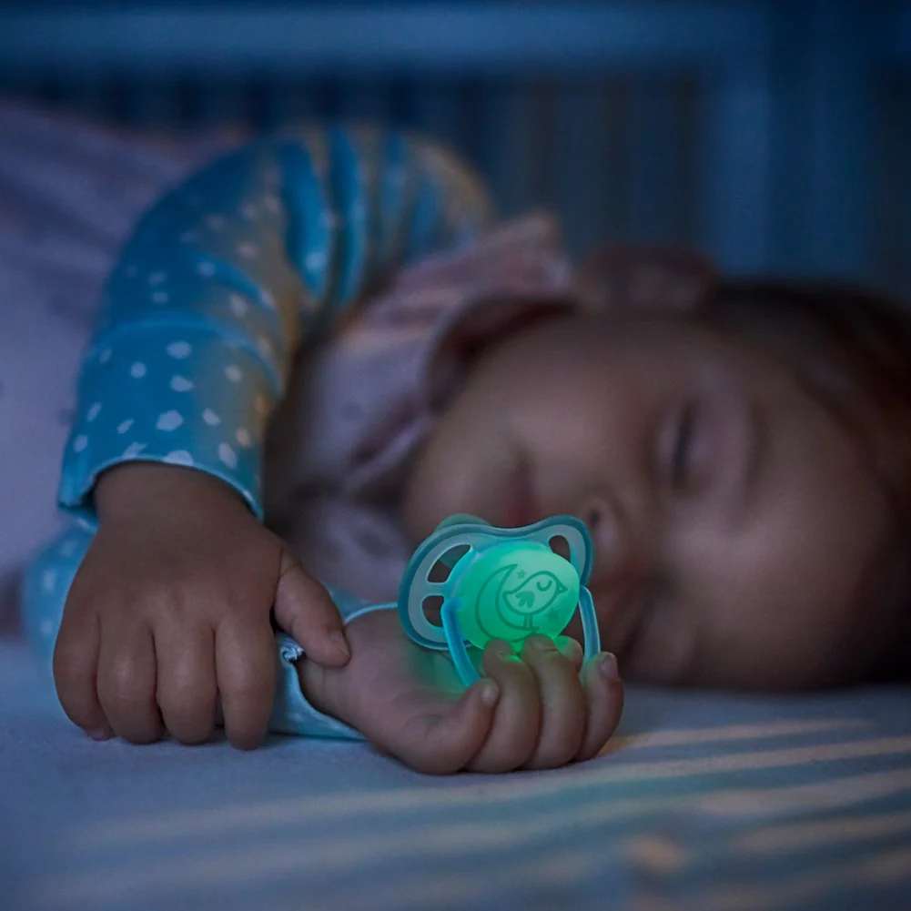 Avent Ultra Air Night Pacifiers - Blue (6-18 Months) - Image 4