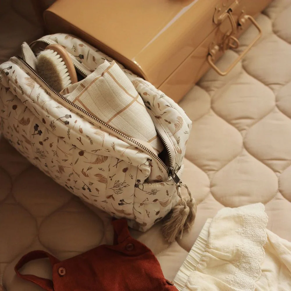 Avery Row Wash Bag - Grasslands - Image 3