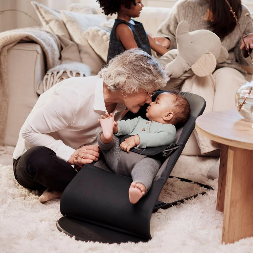 BabyBjorn Bouncer Balance in Soft Woven Fabric - Image 3