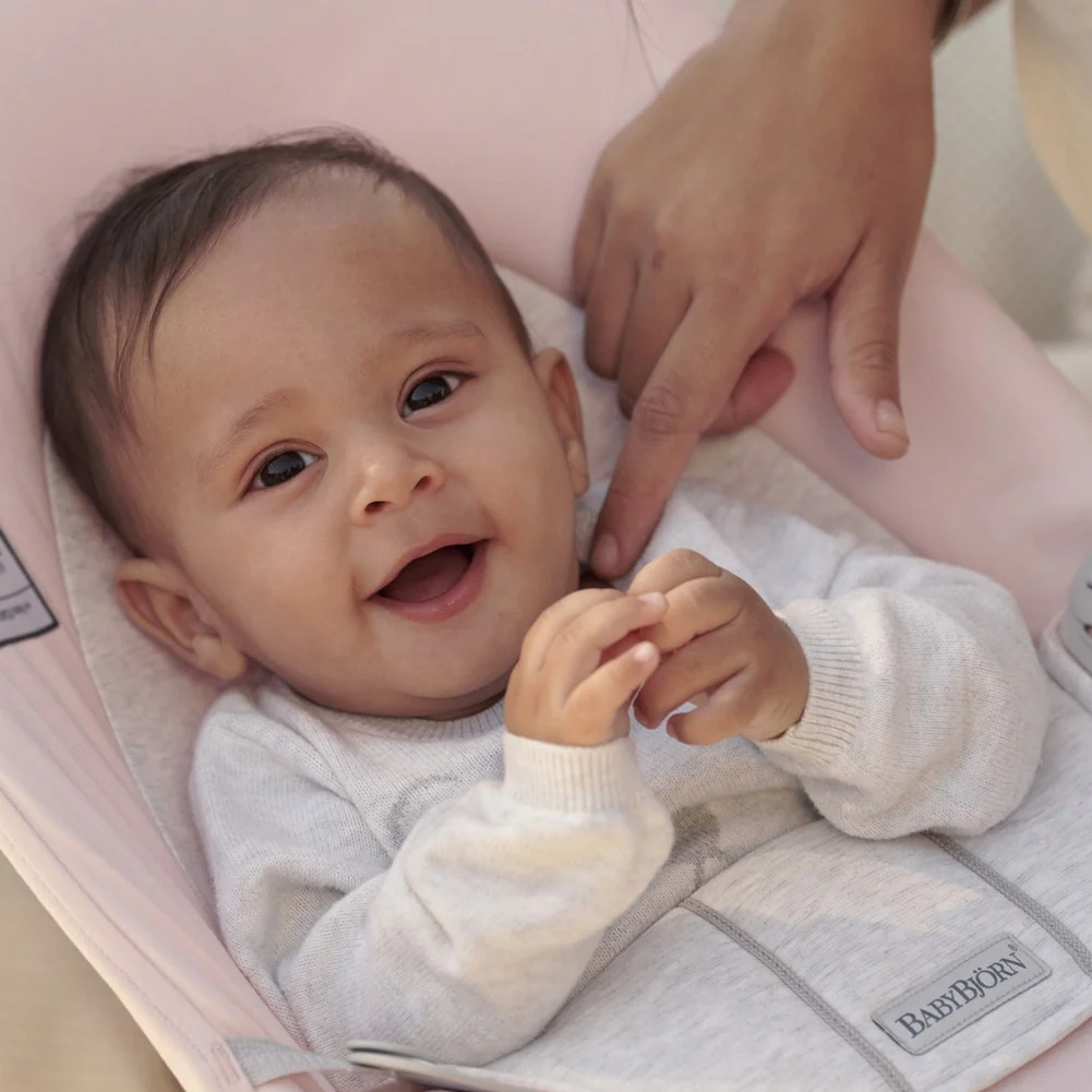 BabyBjorn Bouncer Balance in Soft Woven/Jersey Blend Fabric - Image 7
