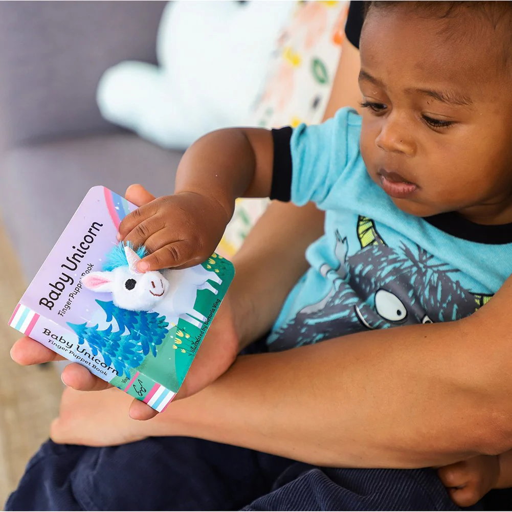 Chronicle Books Finger Puppet Book - Baby Unicorn - Image 4
