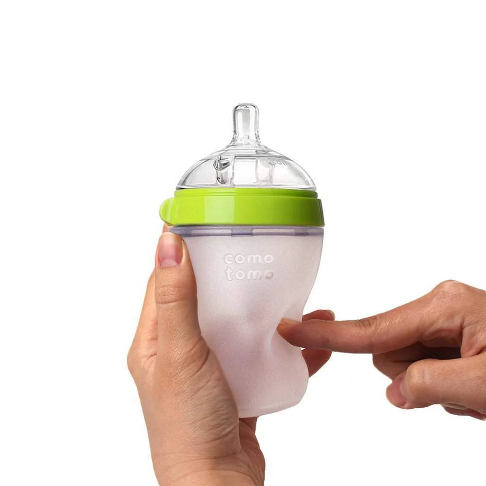Comotomo Silicone 5 Ounce Baby Bottle - Green - Image 3