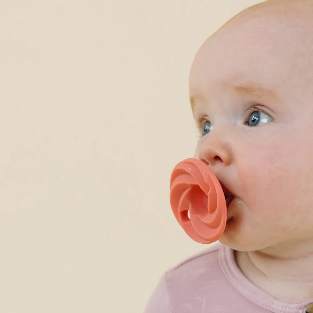 Doodle & Co. Holland Pop Pacifier - Blush/Smash Cake (Stage 1, 0 Months and up) - Image 4