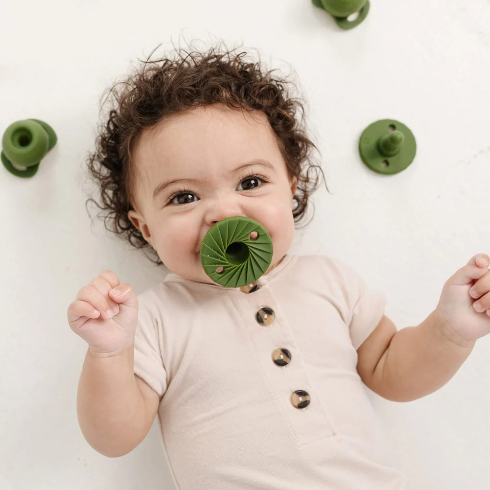Doodle & Co. Tokyo Pop Pacifier - Cream/Coal (Stage 1, 0 Months and up) - Image 6