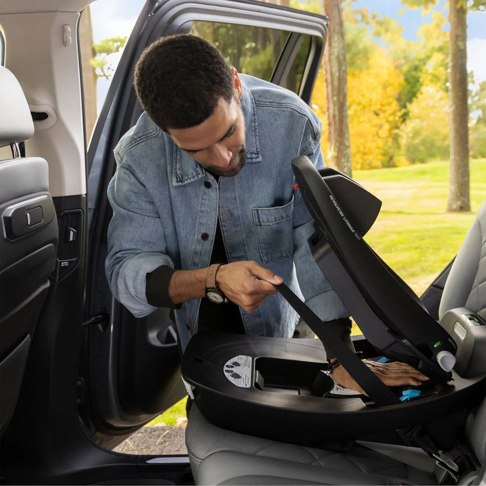 Evenflo Revolve180 LiteMax NXT Rotational Infant Car Seat wth SensorySoothe - Quartz - Image 15