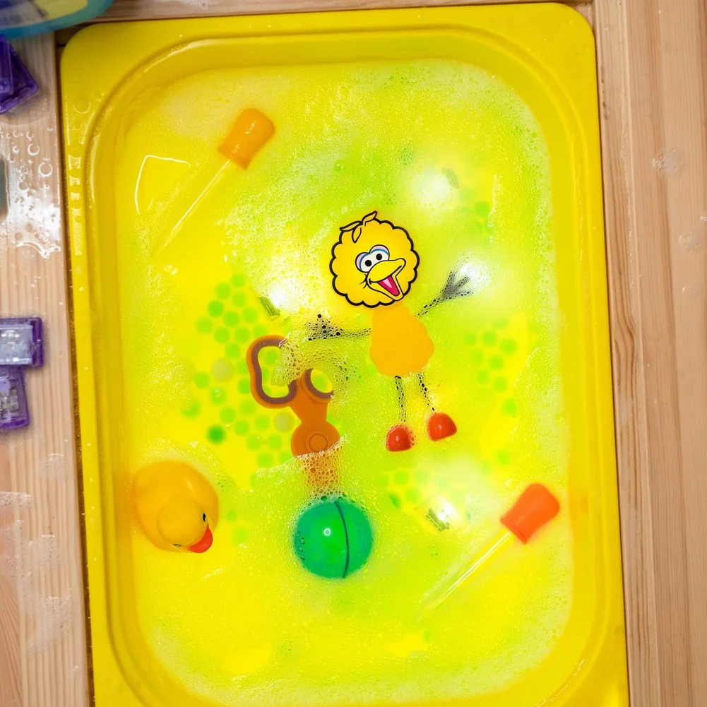 Glo Pals Sesame Street Light-Up Bath Toy - Big Bird - Image 5