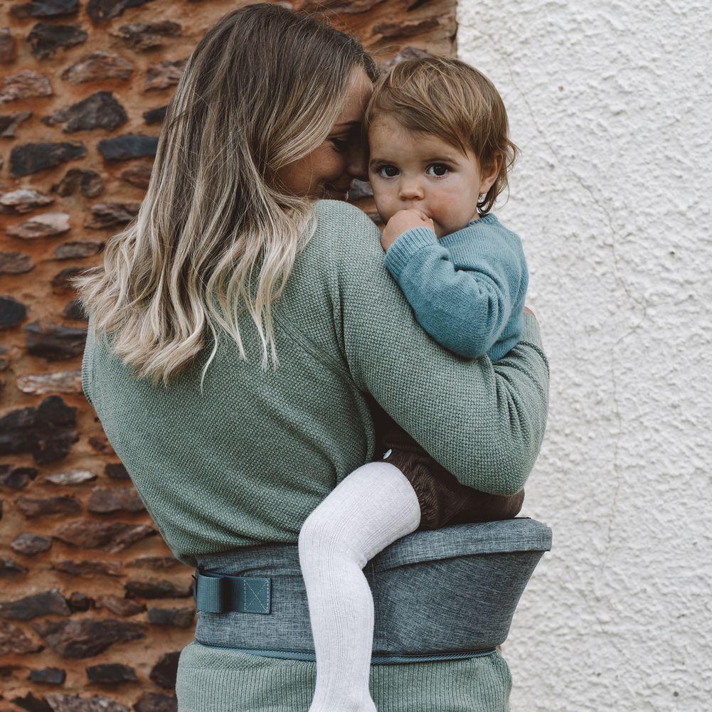 Hippychick Hipseat Baby Carrier - Image 11