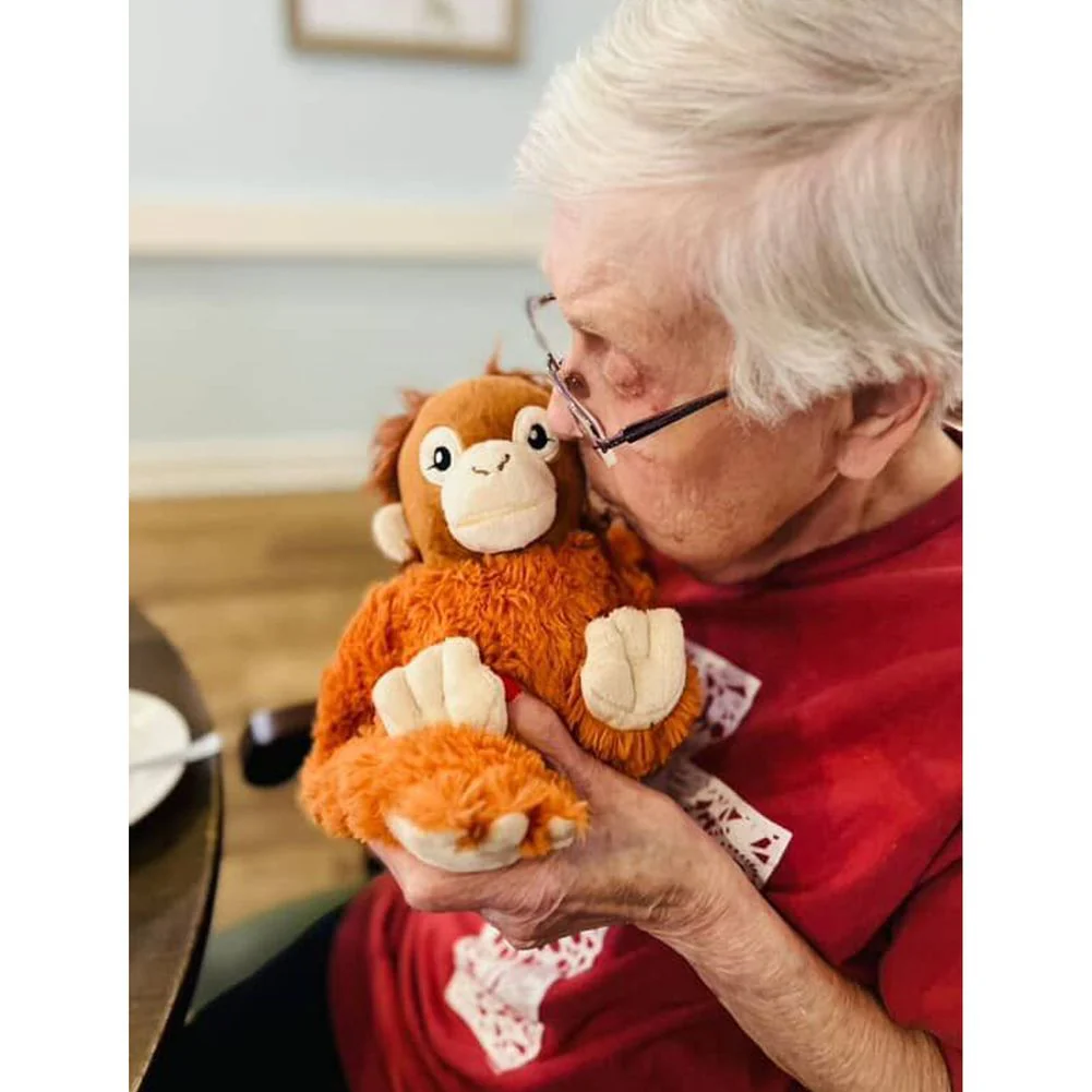Hugimals Hugaround Warming Weighted Plush Toy - Ollie the Orangutan - Image 7