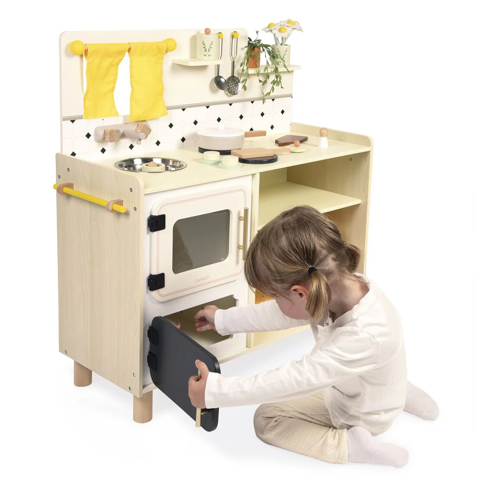 Janod Mamie Soleil Grand Kitchen Wooden Toy Set - Image 10