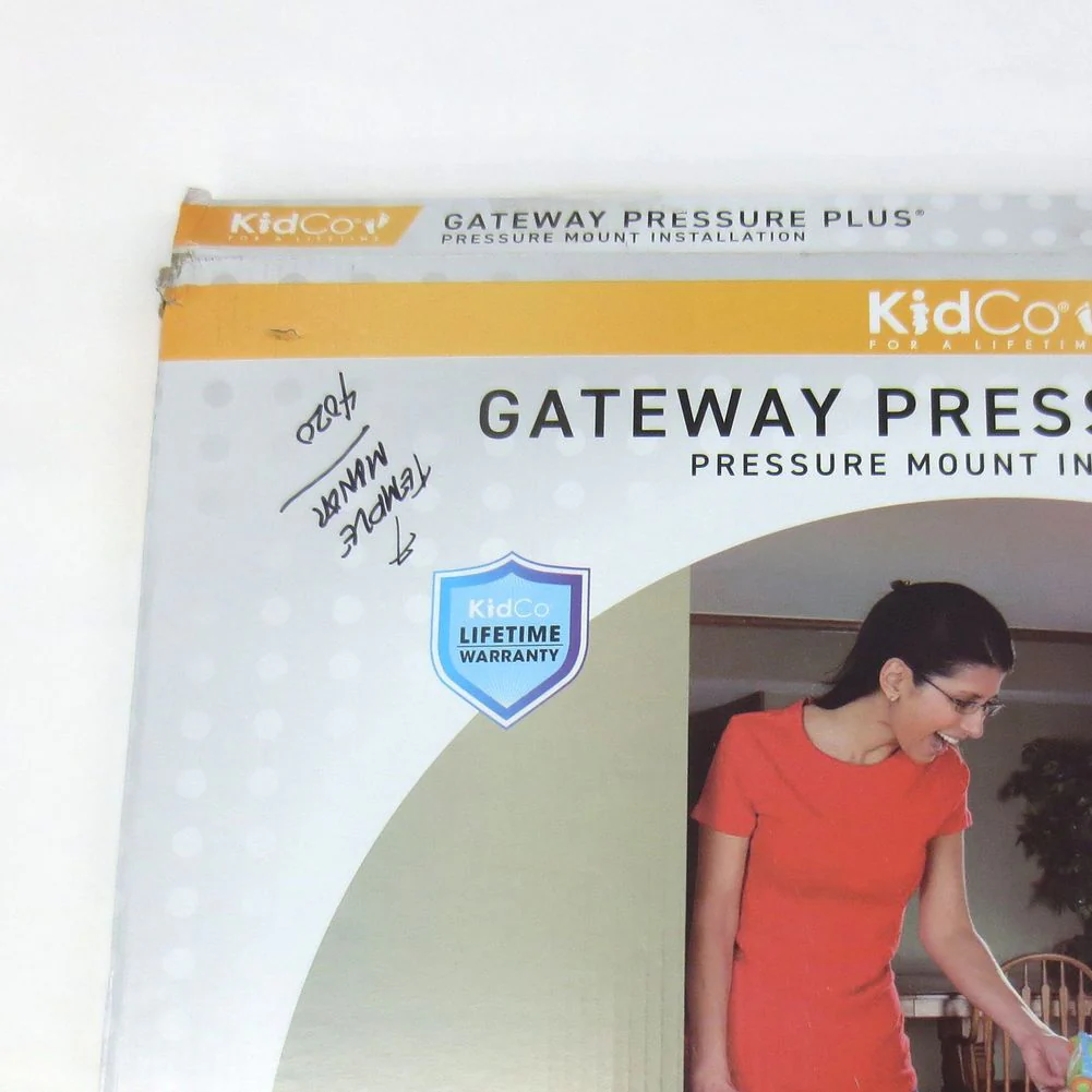 KidCo Safeway Hardware Mounted Safety Gate - Black (Open Box) - Image 3