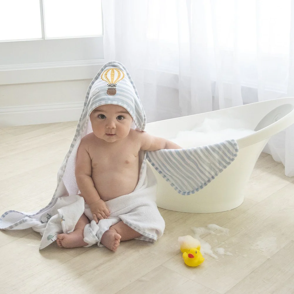 Living Textiles 5-Piece Hooded Towel and Washcloths Gift Set - Image 6