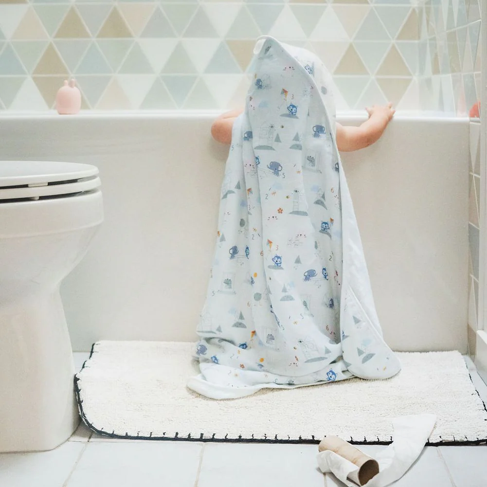 Loulou Lollipop Hooded Towel Set - Mini Mathletes - Image 2