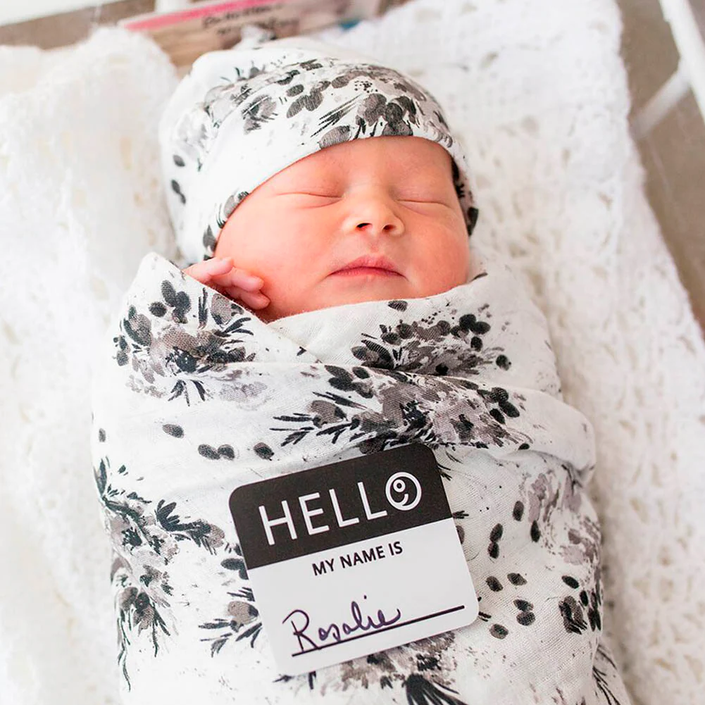 Lulujo Hello World 2-Piece Muslin Swaddle and Hat Gift Set - Black Floral - Image 3