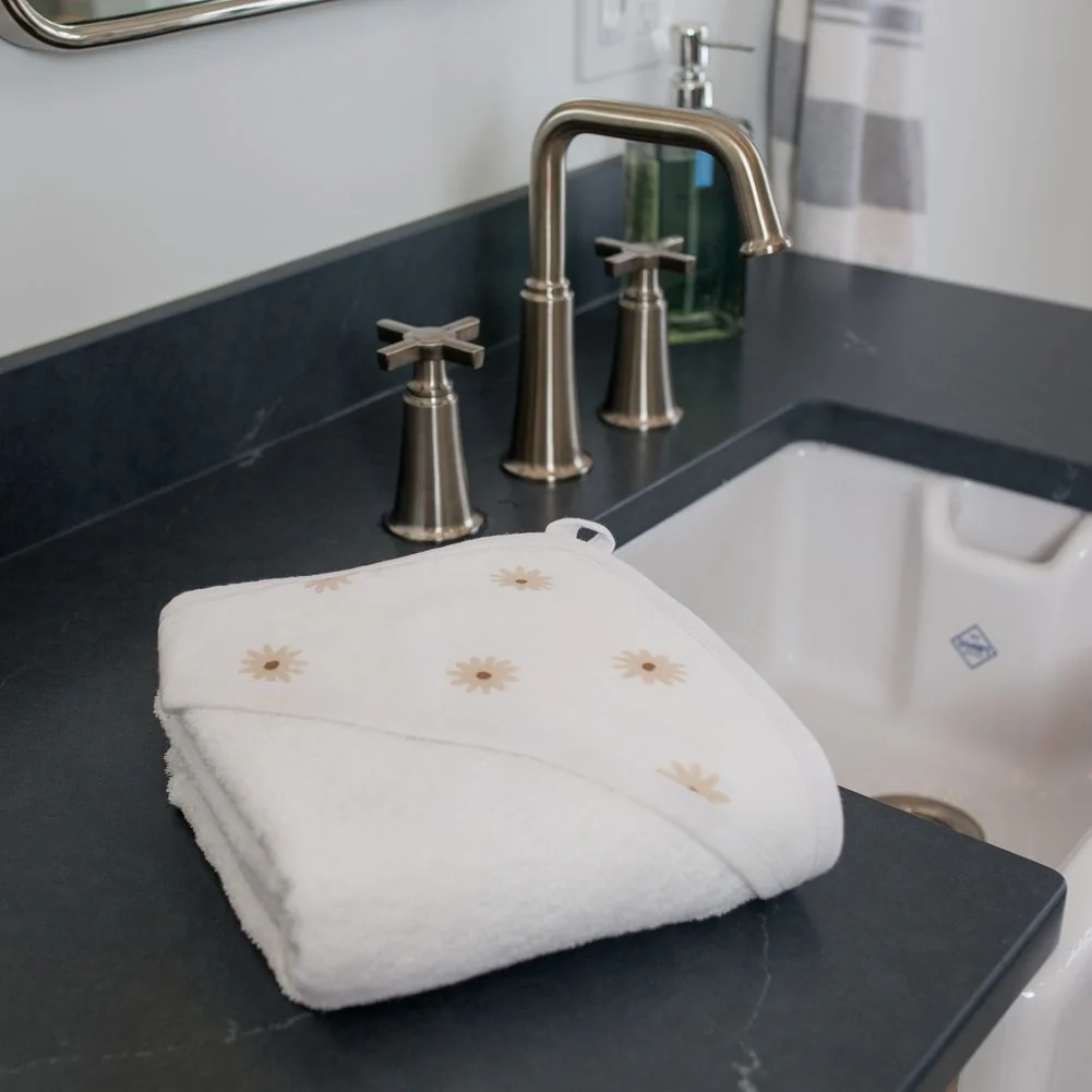 Lulujo Cotton Hooded Towel - Image 2