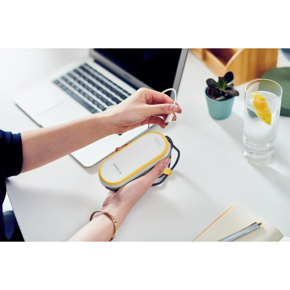 Medela Freestyle Hands-free Double Electric Breast Pump - Image 8