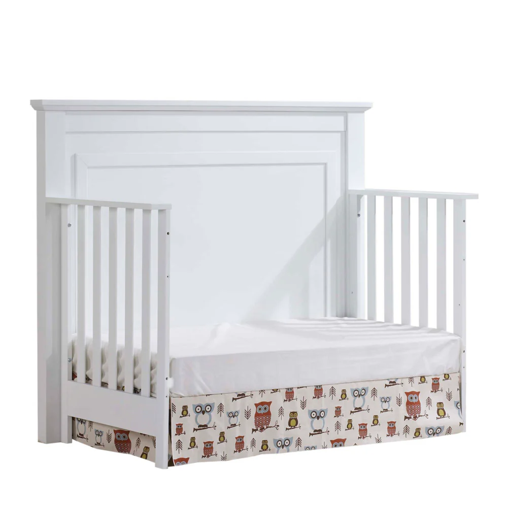 Natart Taylor 5-in-1 Convertible Crib - Image 3