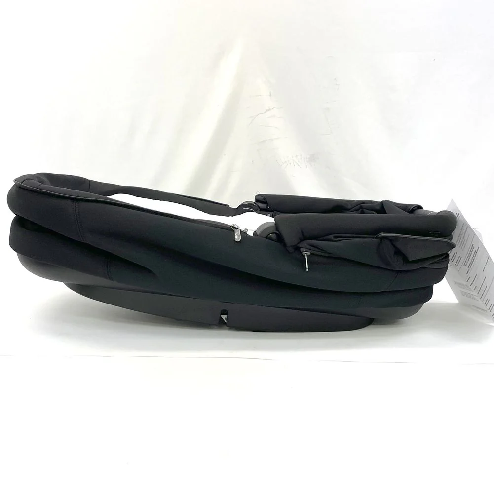 Peg Perego City Loop Pop-Up Bassinet with Stand - True Black (Open Box) - Image 4