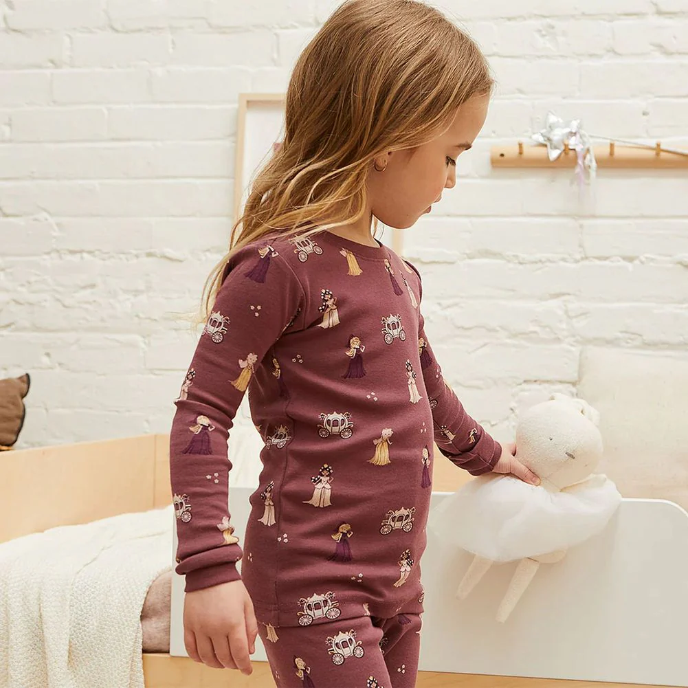 Petit Lem 2-Piece Organic Cotton Ribbed Pajama Set in Princess Print on Merlot - Image 4