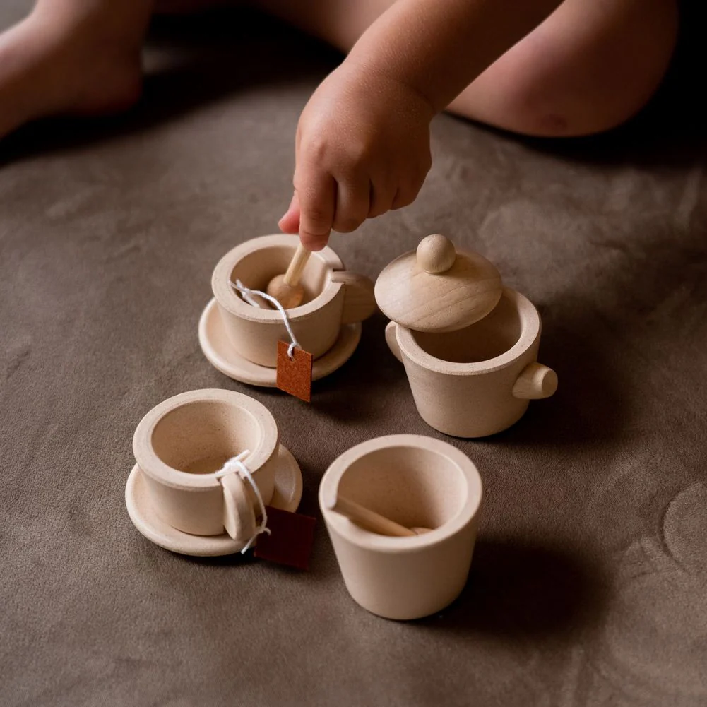 Plan Toys Classic Tea Set - Image 5