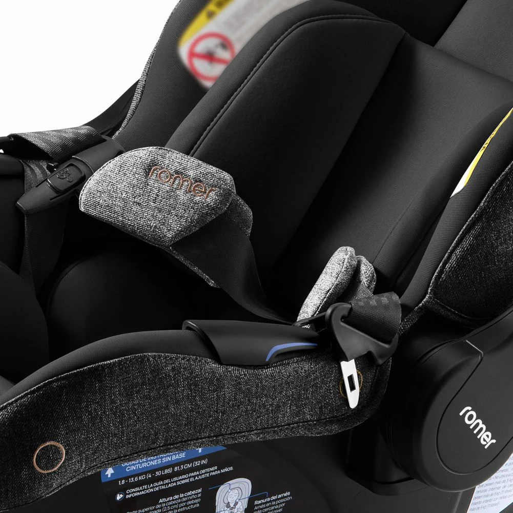 Romer Juni Infant Car Seat with Versa Base - Image 12