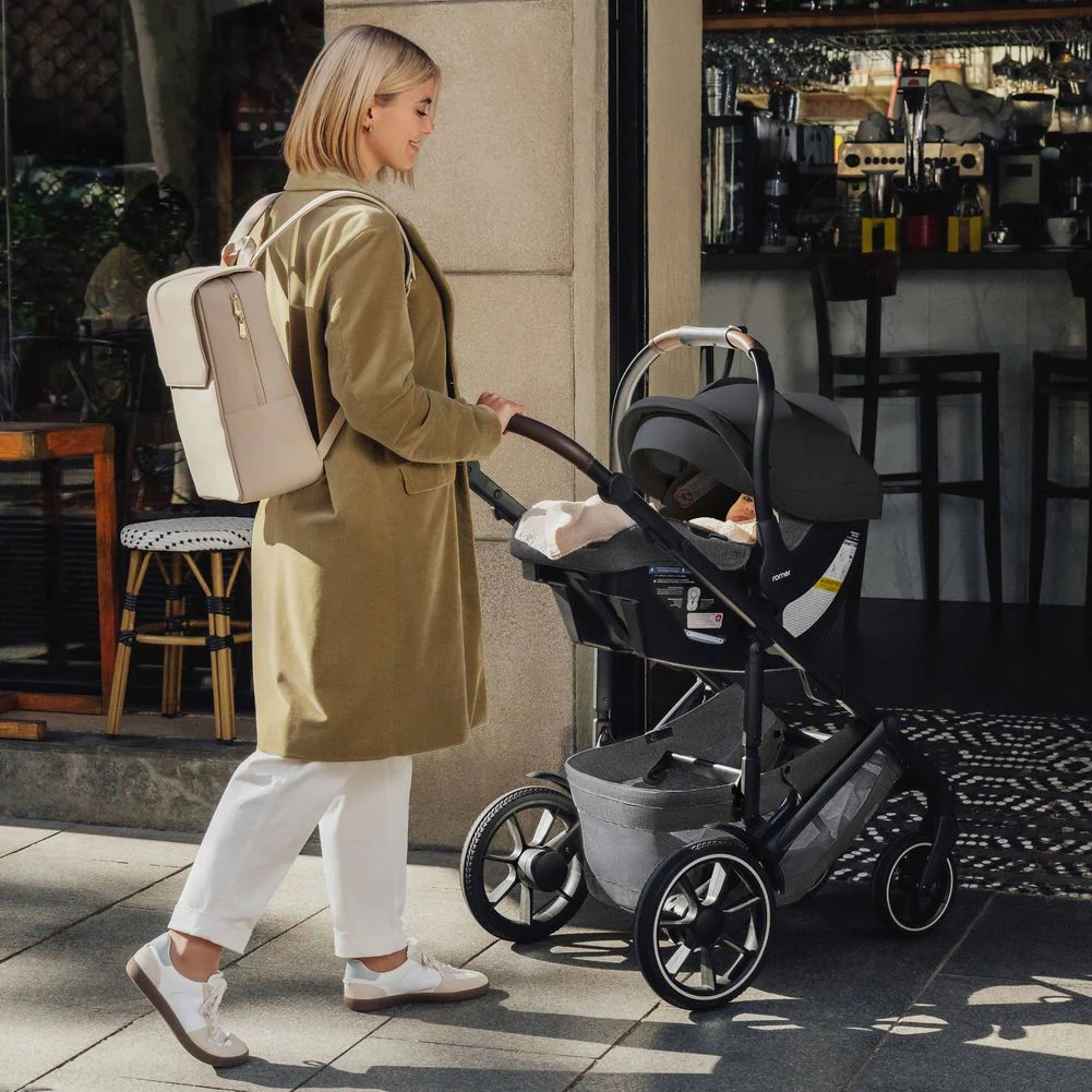 Romer Juni Infant Car Seat with Versa Base - Image 7