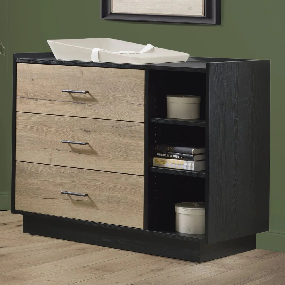 TULIP Tito Collection Crib and Dresser - Image 12